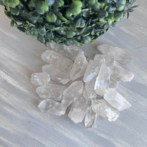 Crystal quartz incense holder with incense - Picture 3 of 7